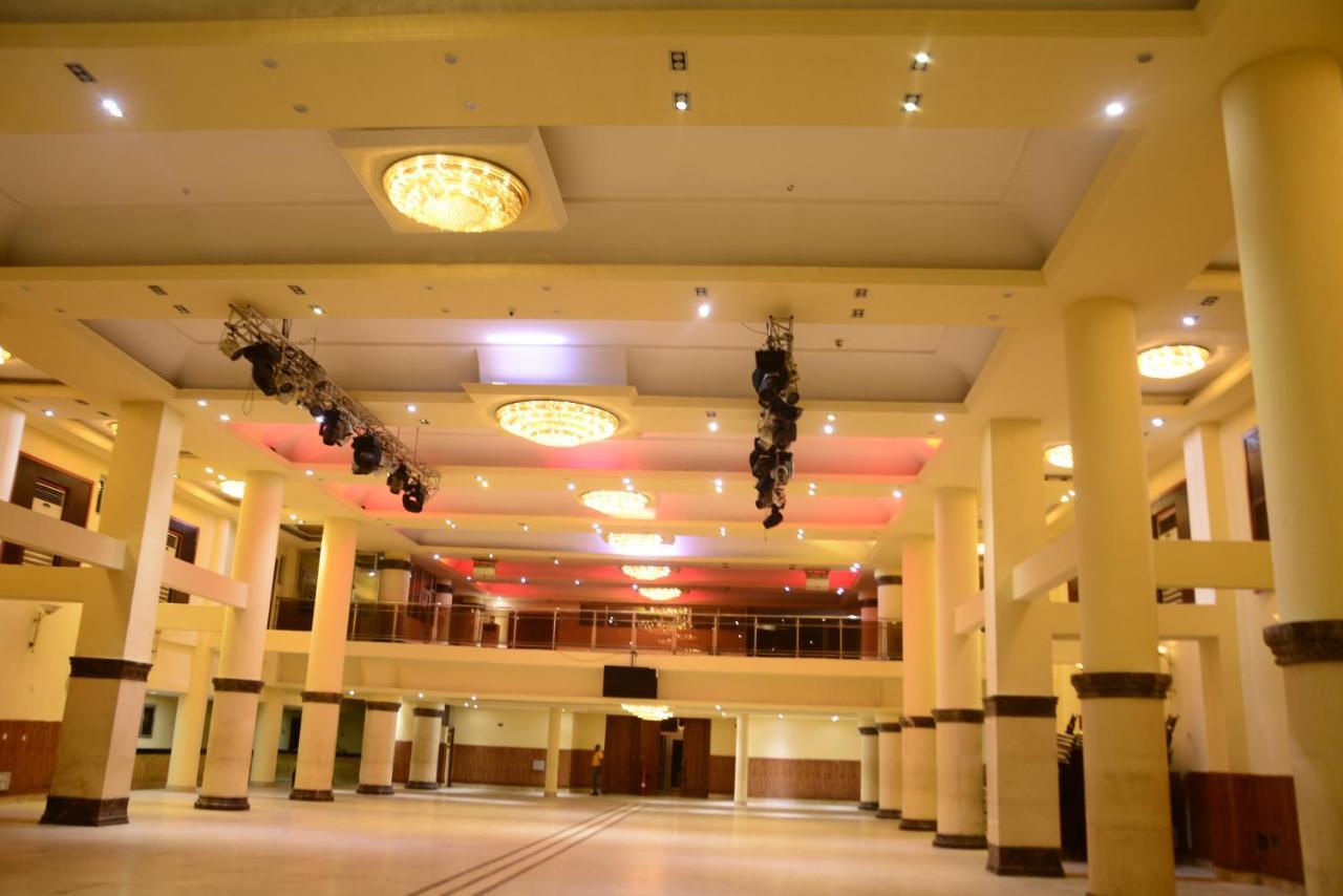 Caesar'S Luxury Hotel Lekki Bagian luar foto
