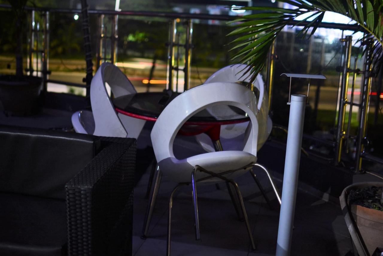 Caesar'S Luxury Hotel Lekki Bagian luar foto