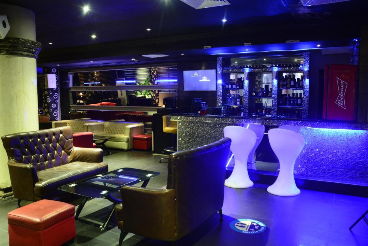 Caesar'S Luxury Hotel Lekki Bagian luar foto