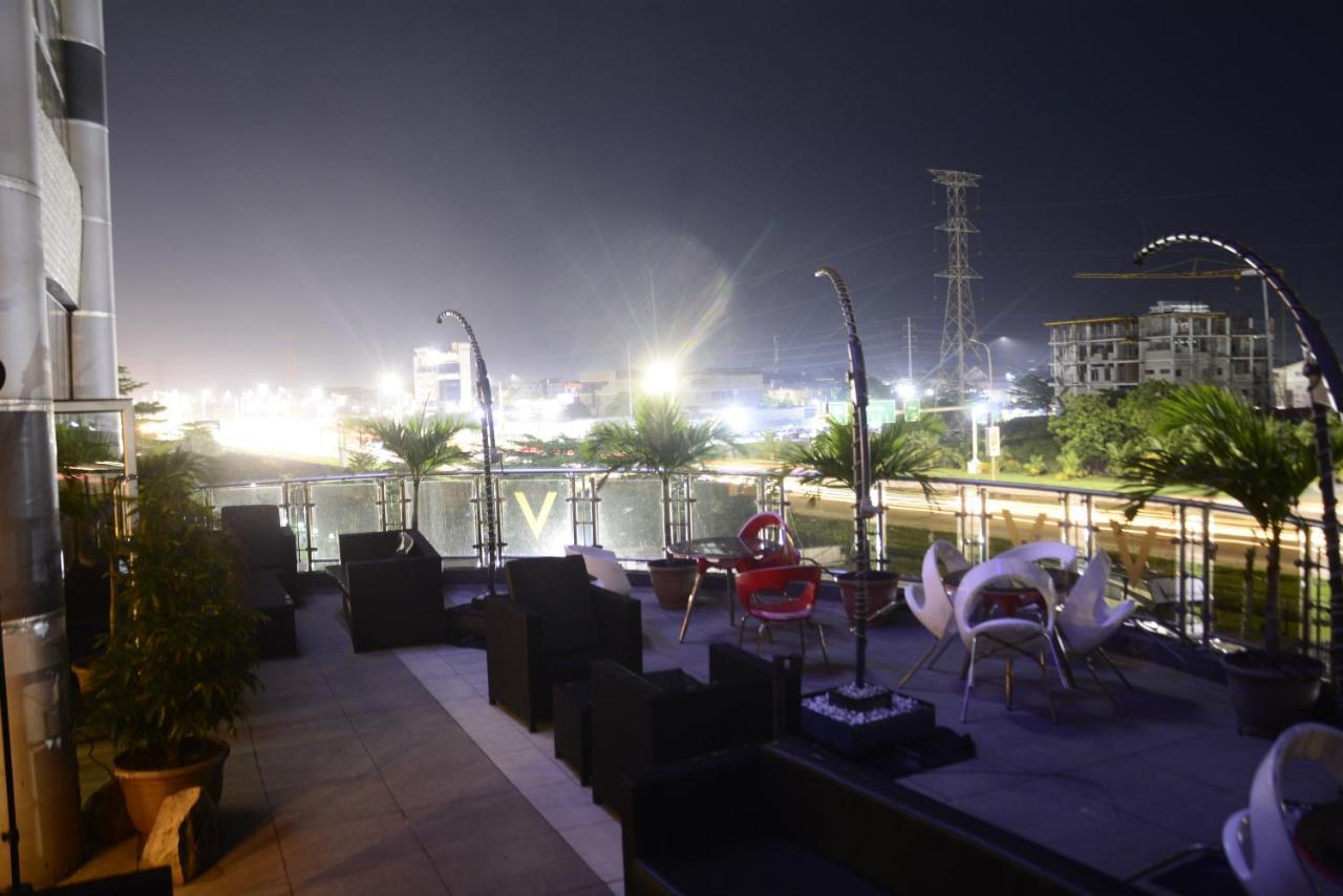 Caesar'S Luxury Hotel Lekki Bagian luar foto
