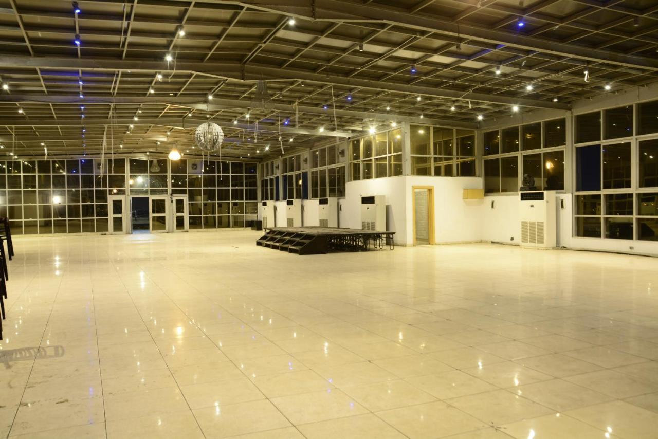 Caesar'S Luxury Hotel Lekki Bagian luar foto