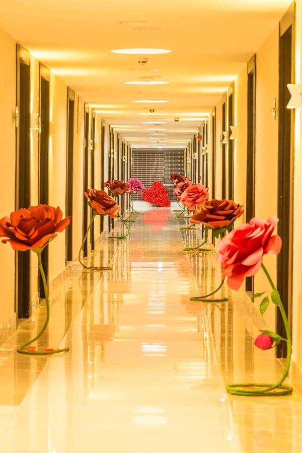 Caesar'S Luxury Hotel Lekki Bagian luar foto